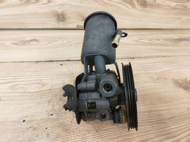 bontott TOYOTA YARIS VERSO Kormányszervó Motor (Hidraulikus)