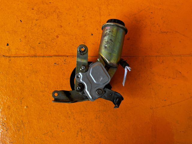 bontott TOYOTA YARIS VERSO Kormányszervó Motor (Hidraulikus)