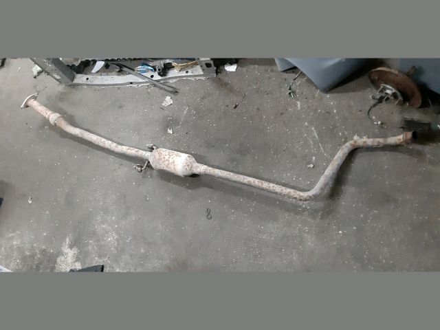 bontott TOYOTA YARIS VERSO Középső Kipufogó Dob