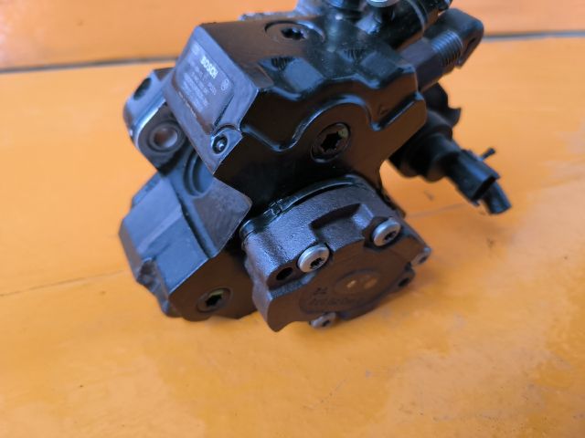 bontott TOYOTA YARIS VERSO Nagynyomású Szivattyú