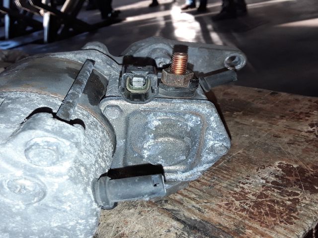 bontott TOYOTA YARIS VERSO Önindító