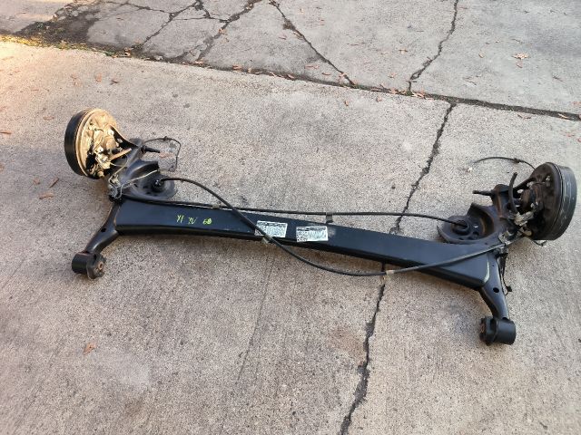 bontott TOYOTA YARIS VERSO Hátsó Híd (Dobfékes)