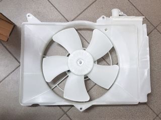 bontott TOYOTA YARIS VERSO Hűtőventilátor Keret