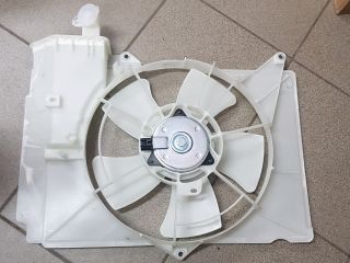 bontott TOYOTA YARIS VERSO Hűtőventilátor Keret