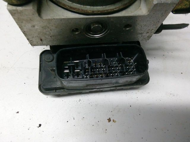 bontott TOYOTA YARIS VERSO ABS Kocka