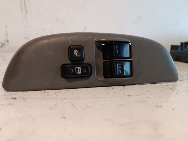 bontott TOYOTA YARIS VERSO Bal első Ablakemelő Kapcsoló