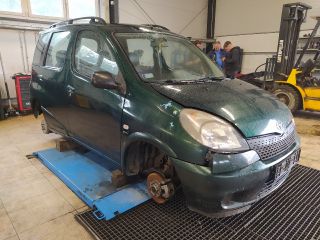 bontott TOYOTA YARIS VERSO Bal első Ablaktörlő Kar