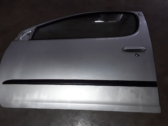 bontott TOYOTA YARIS VERSO Bal első Ajtó (Üres lemez)