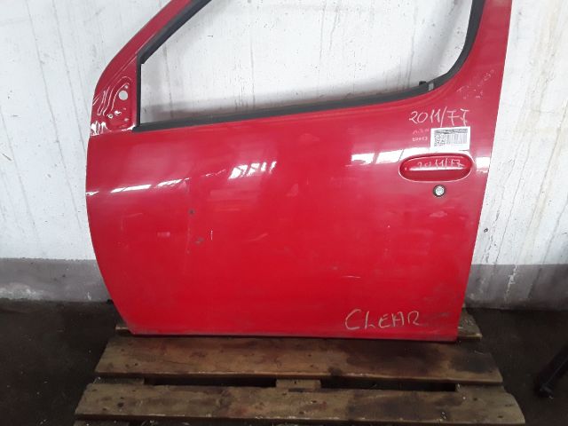 bontott TOYOTA YARIS VERSO Bal első Ajtó (Üres lemez)