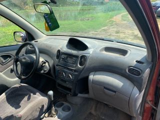 bontott TOYOTA YARIS VERSO Bal első Ajtó (Üres lemez)