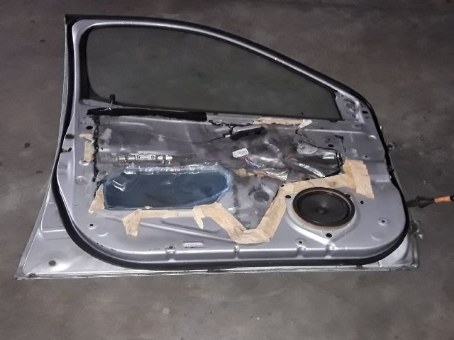 bontott TOYOTA YARIS VERSO Bal első Ajtó (Üres lemez)