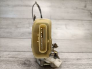 bontott TOYOTA YARIS VERSO Bal első Ajtózár