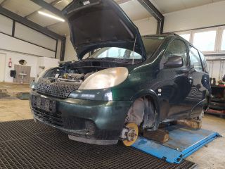 bontott TOYOTA YARIS VERSO Bal első Ajtózár