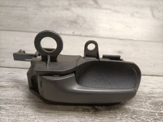 bontott TOYOTA YARIS VERSO Bal első Belső Kilincs