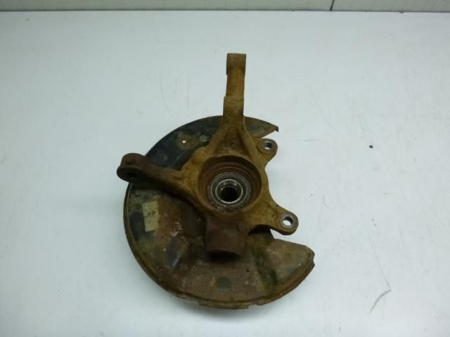 bontott TOYOTA YARIS VERSO Bal első Csonkállvány Kerékaggyal