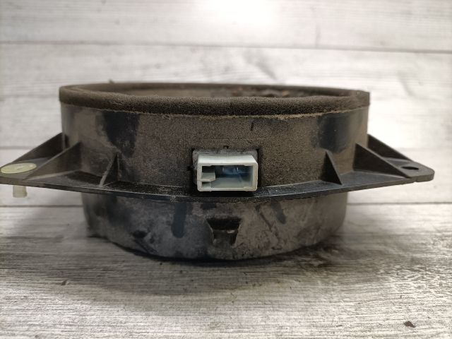 bontott TOYOTA YARIS VERSO Bal első Hangszóró