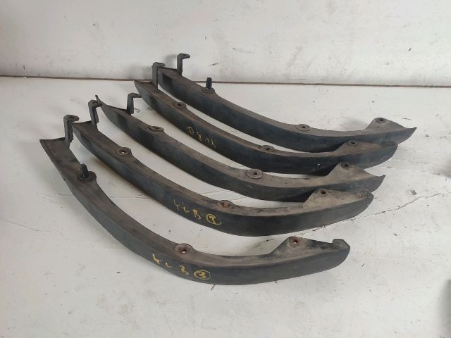 bontott TOYOTA YARIS VERSO Bal első Koptató