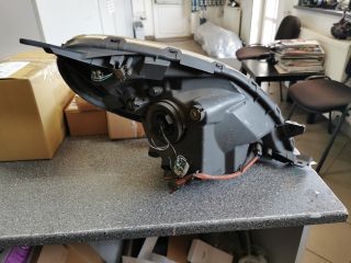 bontott TOYOTA YARIS VERSO Bal első Lámpabúra