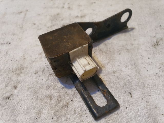 bontott TOYOTA YARIS VERSO Bal első Ütközés Érzékelő (Homlokfalon)