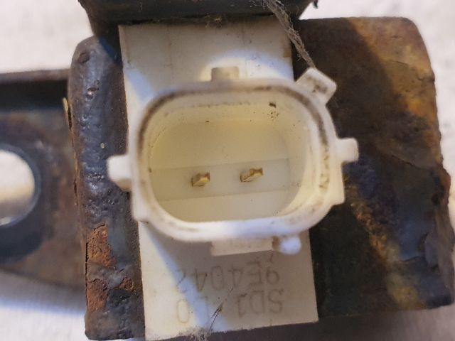 bontott TOYOTA YARIS VERSO Bal első Ütközés Érzékelő (Homlokfalon)