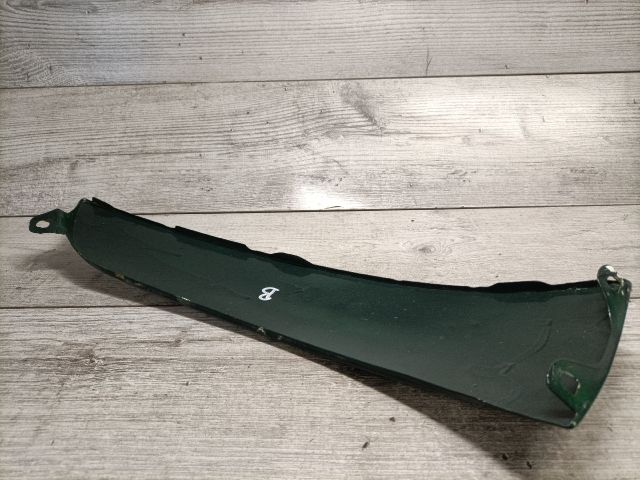 bontott TOYOTA YARIS VERSO Bal Fényszóró Bajusz Díszléc