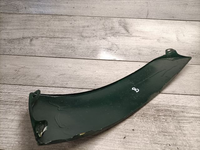 bontott TOYOTA YARIS VERSO Bal Fényszóró Bajusz Díszléc