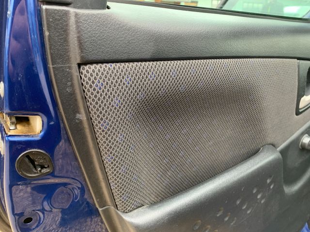 bontott TOYOTA YARIS VERSO Bal hátsó Ajtó Kárpit