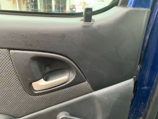 bontott TOYOTA YARIS VERSO Bal hátsó Ajtó Kárpit