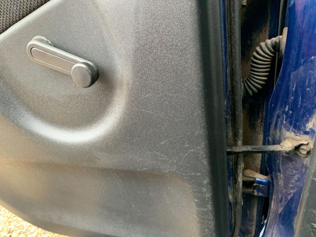 bontott TOYOTA YARIS VERSO Bal hátsó Ajtó Kárpit