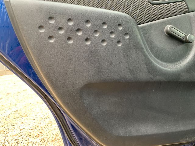 bontott TOYOTA YARIS VERSO Bal hátsó Ajtó Kárpit