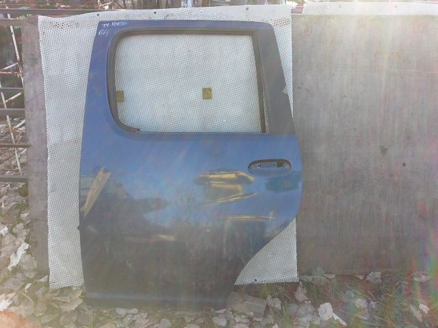 bontott TOYOTA YARIS VERSO Bal hátsó Ajtó (Üres lemez)