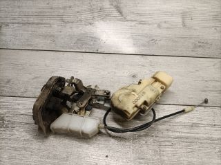 bontott TOYOTA YARIS VERSO Bal hátsó Ajtózár