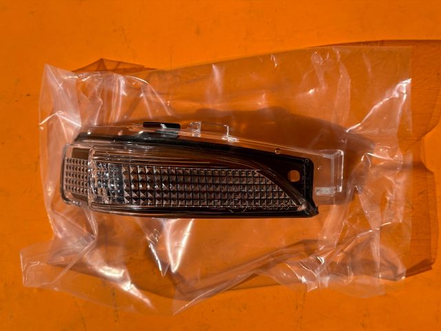 bontott TOYOTA YARIS VERSO Bal Visszapillantó Tükör Irányjelző