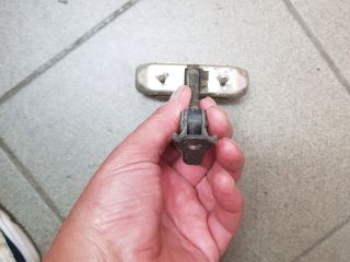 bontott TOYOTA YARIS VERSO Csomagtérajtó Ajtóhatároló