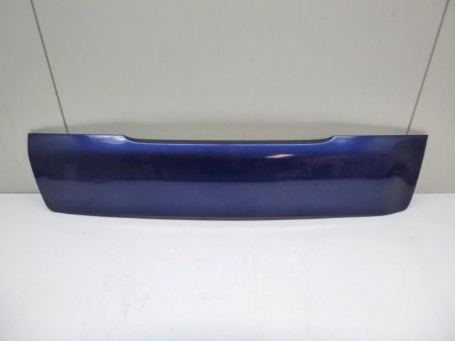 bontott TOYOTA YARIS VERSO Csomagtérajtó Díszléc