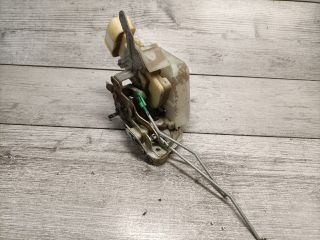 bontott TOYOTA YARIS VERSO Csomagtérajtó Zárszerkezet