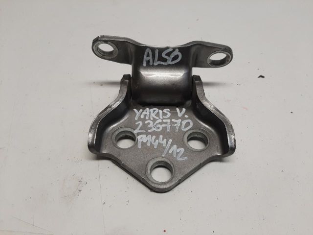 bontott TOYOTA YARIS VERSO Csomagtérajtó Zsanér