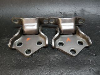 bontott TOYOTA YARIS VERSO Csomagtérajtó Zsanér