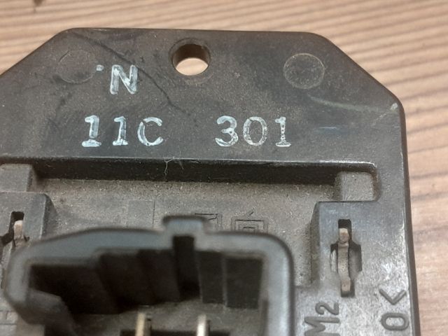 bontott TOYOTA YARIS VERSO Előtét Ellenállás Fűtőmotor