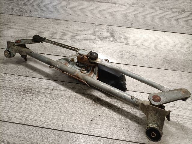 bontott TOYOTA YARIS VERSO Első Ablaktörlő Szerkezet Motorral