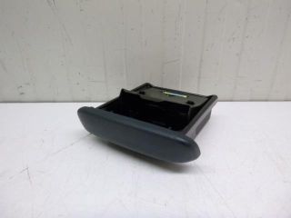 bontott TOYOTA YARIS VERSO Első Hamutartó