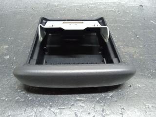 bontott TOYOTA YARIS VERSO Első Hamutartó