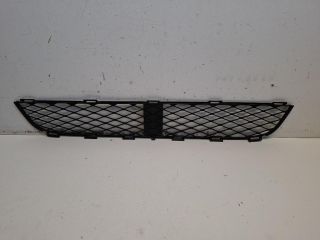 bontott TOYOTA YARIS VERSO Első Lökhárító Alsó Középső Díszrács