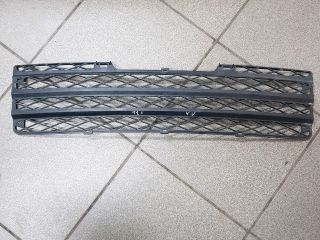 bontott TOYOTA YARIS VERSO Első Lökhárító Alsó Középső Díszrács