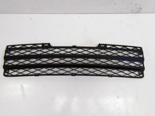 bontott TOYOTA YARIS VERSO Első Lökhárító Alsó Középső Díszrács