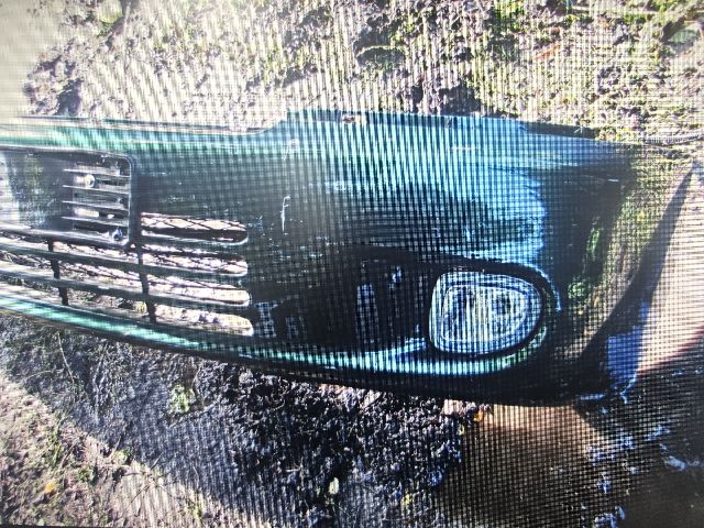 bontott TOYOTA YARIS VERSO Első Lökhárító (Részeivel)