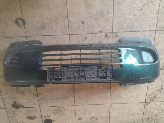 bontott TOYOTA YARIS VERSO Első Lökhárító (Üresen)