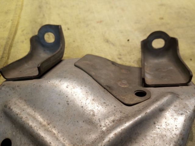 bontott TOYOTA YARIS VERSO Féltengely Hővédő Lemez