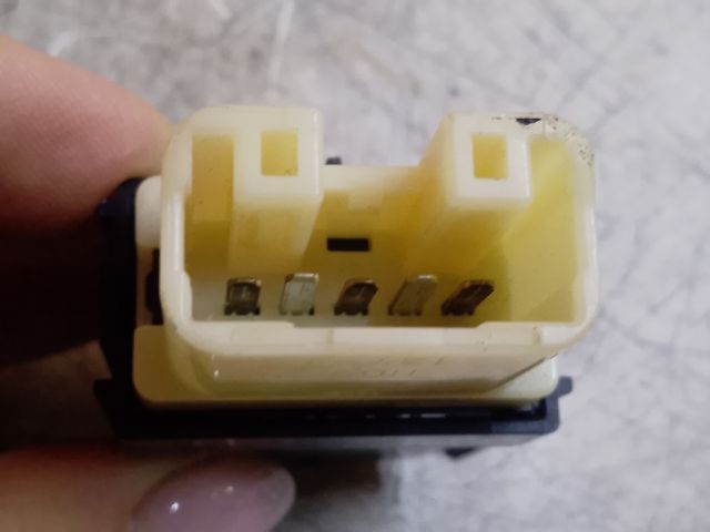 bontott TOYOTA YARIS VERSO Fényszórómagasság Állító Kapcsoló