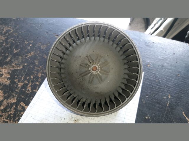 bontott TOYOTA YARIS VERSO Fűtőmotor (Nem klímás)